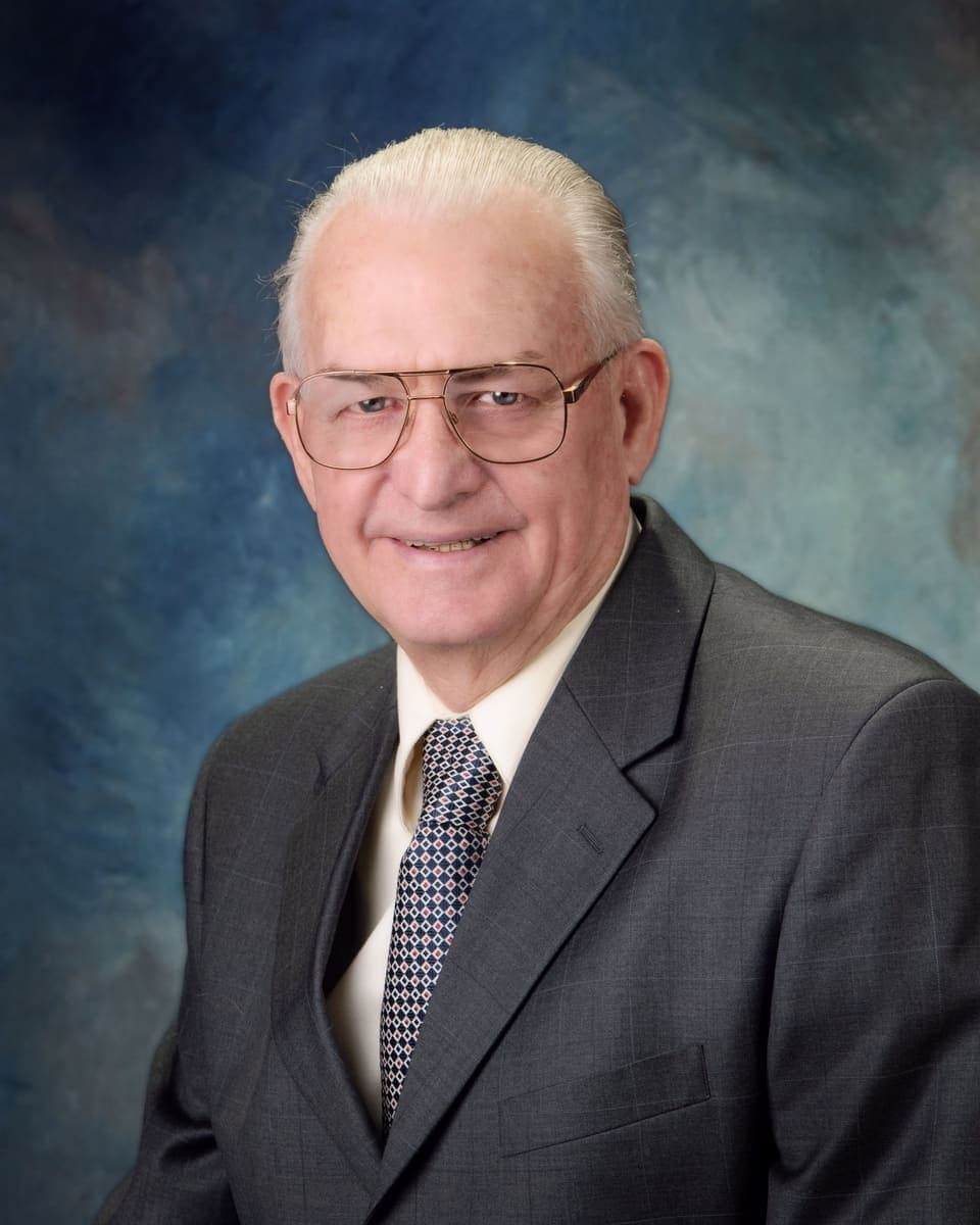 Harold Simmons, Greater Medina Chamber of Commerce Hall of Fame inductee